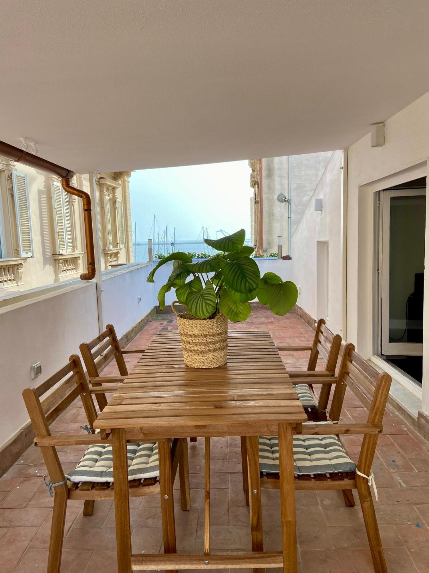 Vicomillesuites Cagliari Exteriör bild